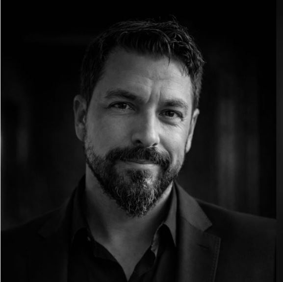Tiago Ribeiro, Personal Broker